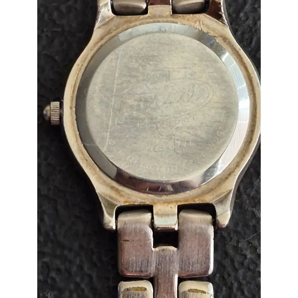 Fossil Ladies Great Blue dial and  Original Metal Band New battery Sharp Classic